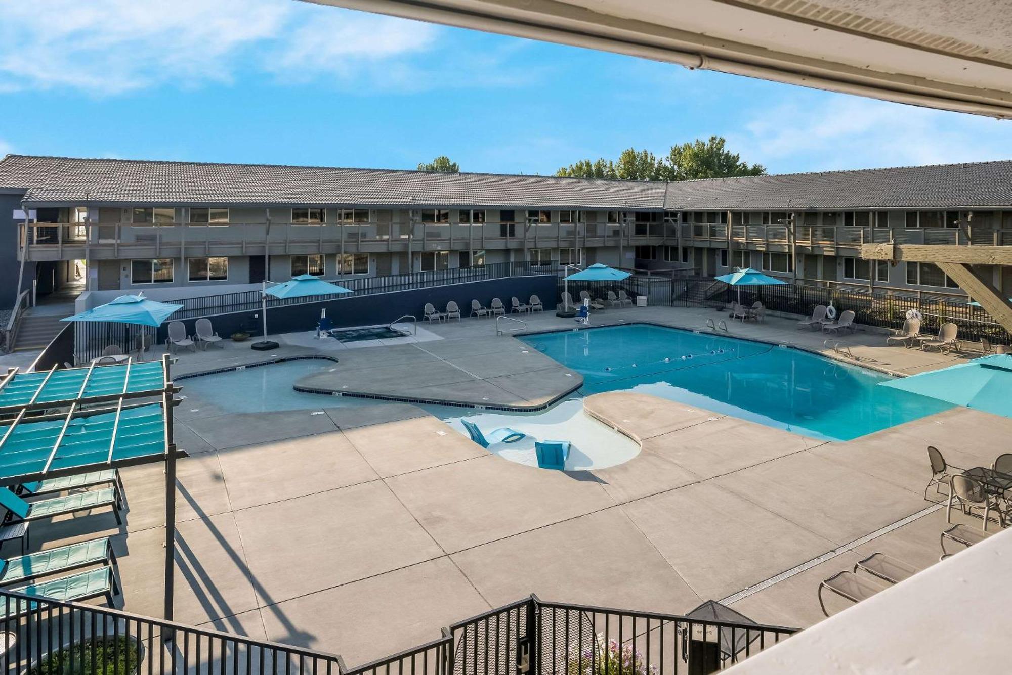 Richland Riverfront Hotel And Conference Center, Ascend Hotel Collection Buitenkant foto