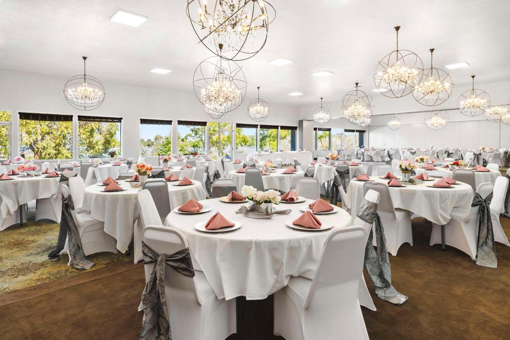 Richland Riverfront Hotel And Conference Center, Ascend Hotel Collection Buitenkant foto