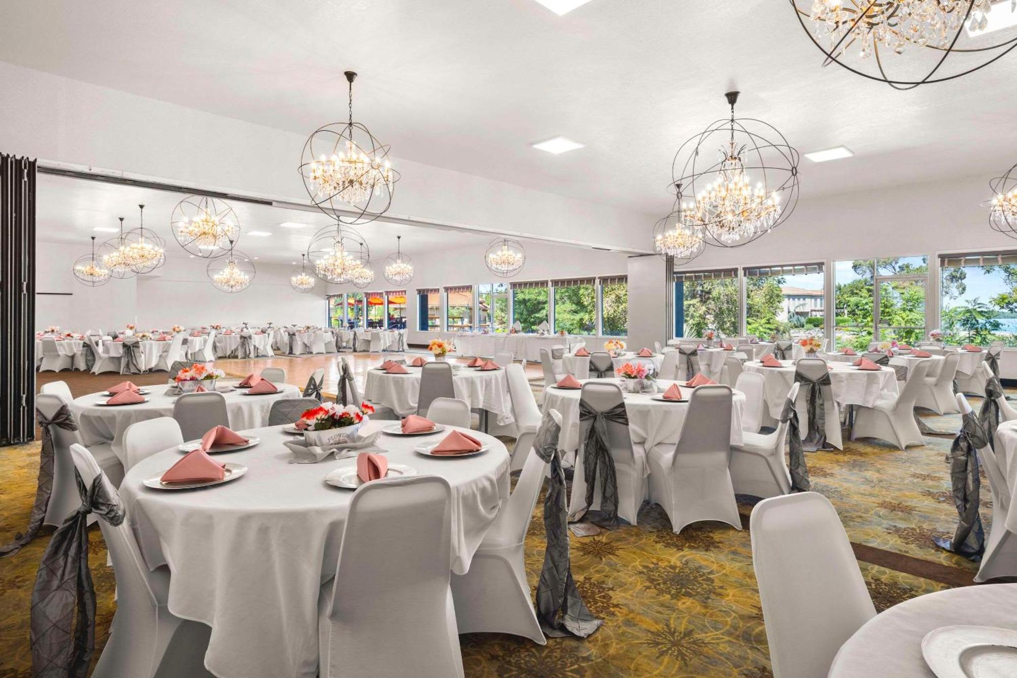 Richland Riverfront Hotel And Conference Center, Ascend Hotel Collection Buitenkant foto